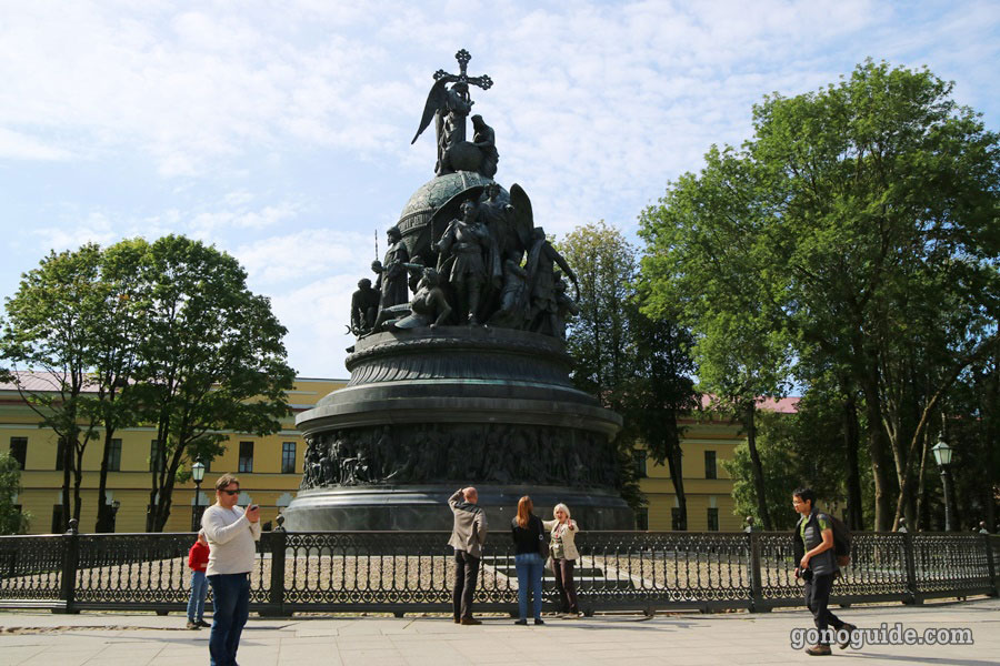 Bronze monument